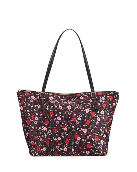 kate spade tote clearance.